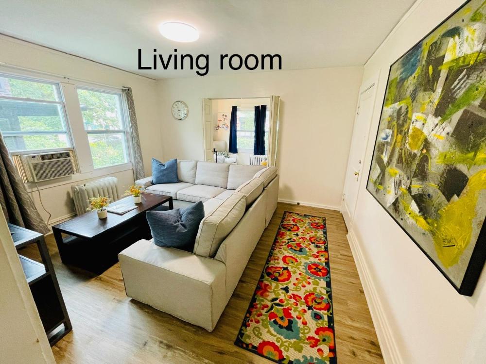 GL- Great Location, Free Parking, Spacious, Private Office & Family Friendly